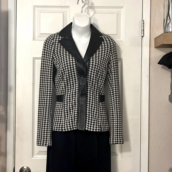 Classiques Entier Wool Leather Houndstooth Knit Blazer Fitted Cardigan Sweater